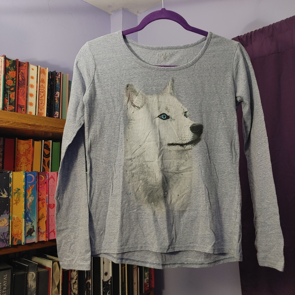 Xhilaration Heather Gray Long Sleeve Tee with White Wolf Graphic